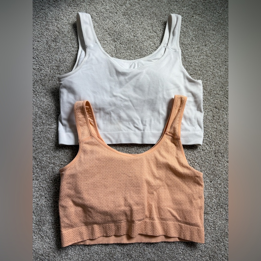 Women's Ribbed Padded Bralettes - Picture 2 of 3